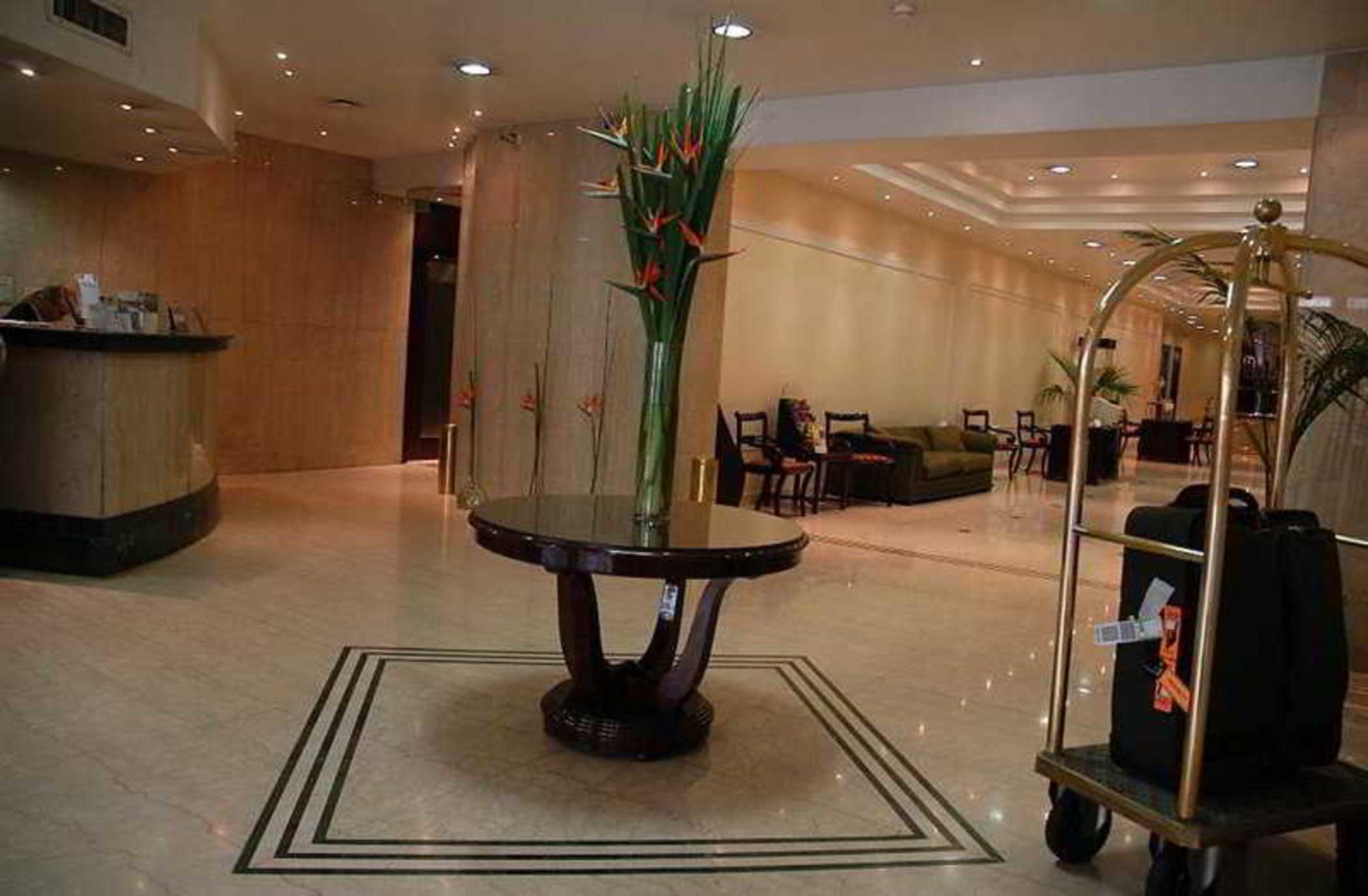 Argenta Tower Hotel & Suites Buenos Aires Exteriör bild